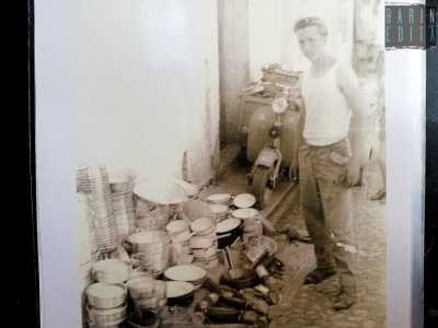 �Nel 1940 fu mio padre Leonardo a cominciare a vendere pentole come ambulante a Bari Vecchia...